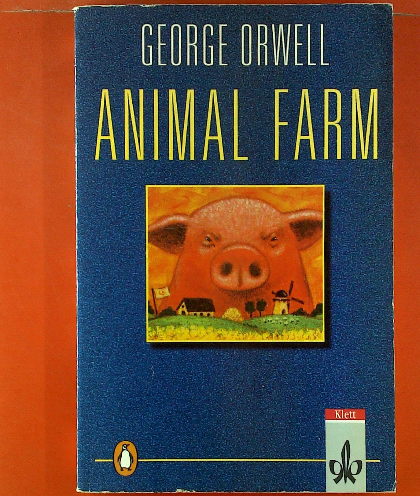 Animal Farm: A Fairy Story(Subtitle): Also Including in Two Appendices Orwell's Proposed Preface And the Preface to the Ukrainian Edition 9780140182262