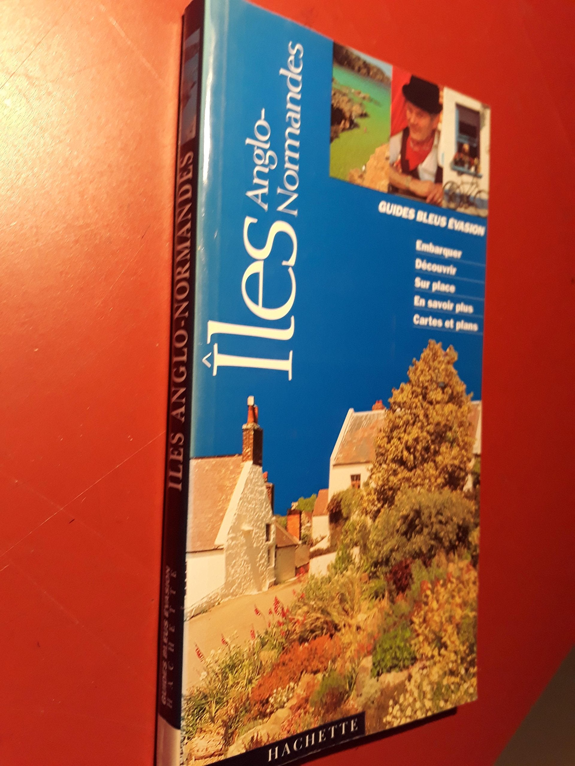 Îles Anglo-Normandes 2001 9782012429154