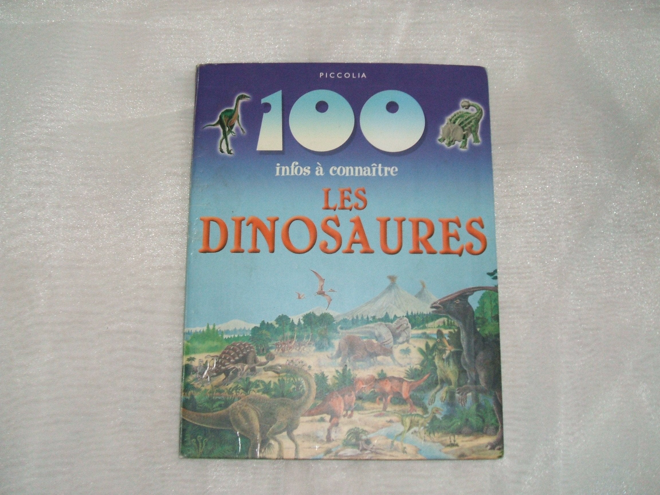 Les dinosaures 9782753004498