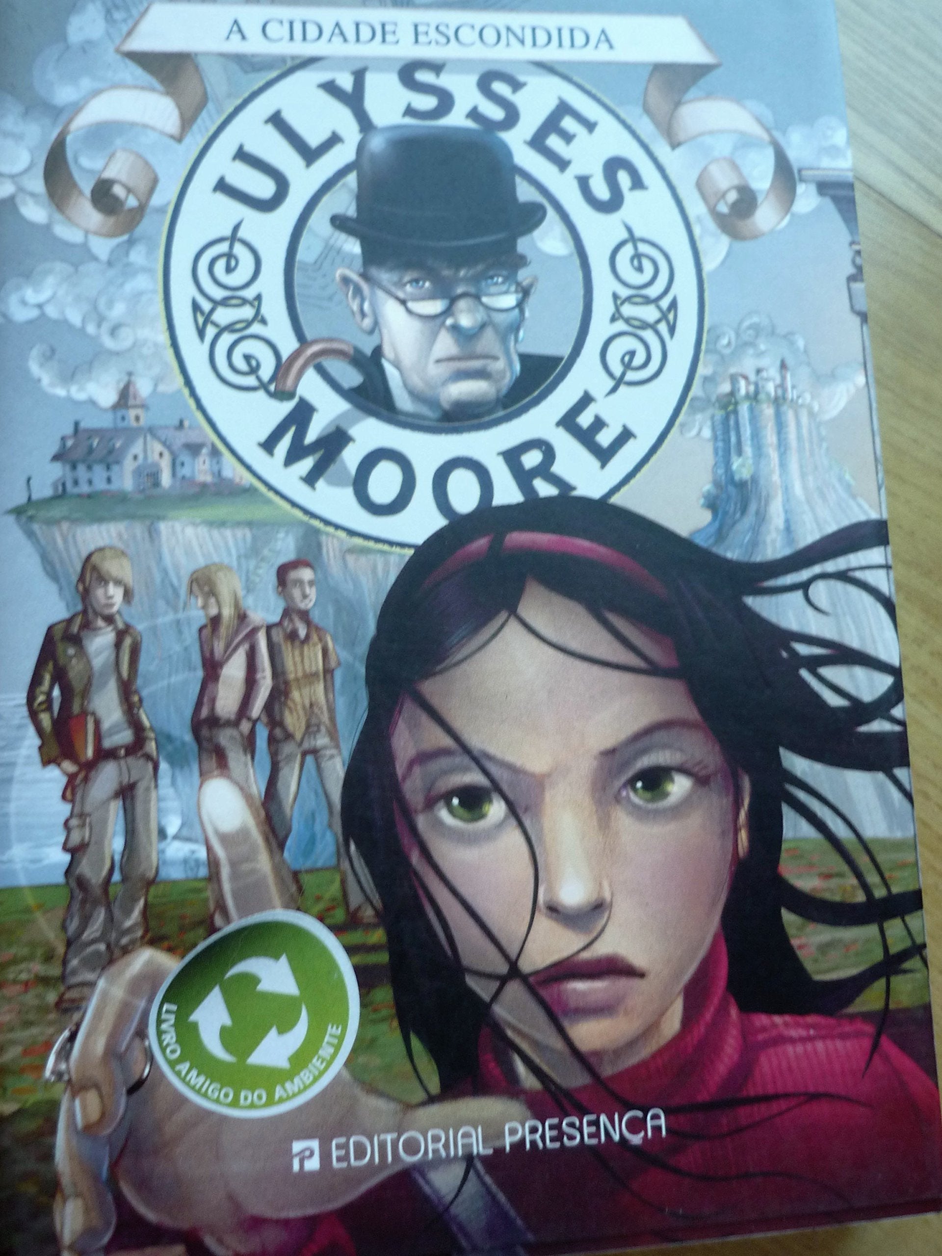 A Cidade Escondida (Portuguese Edition) [Paperback] Iacopo Bruno 9789722344838