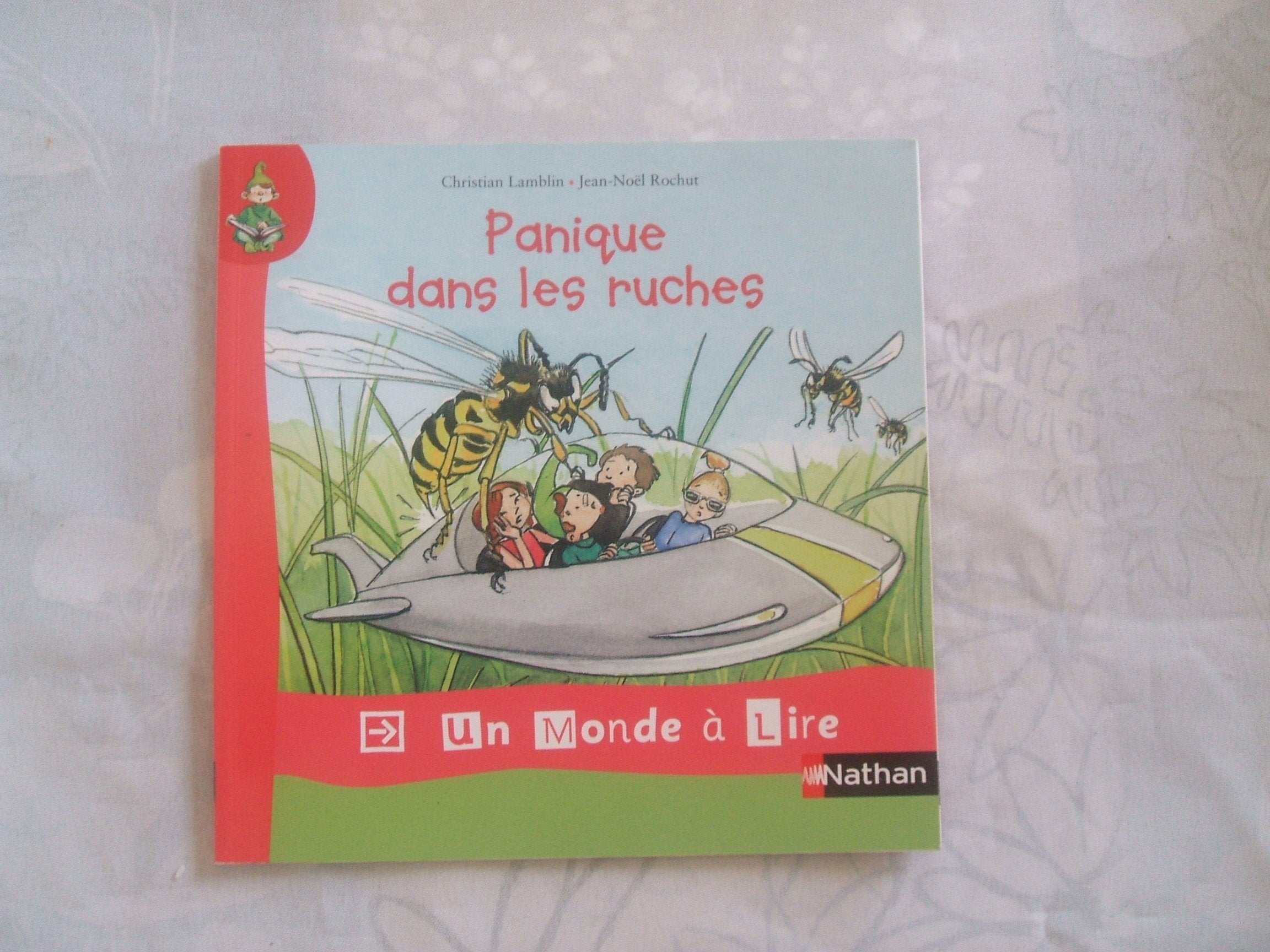 Album 7 : Panique dans les ruches CP 9782091227078