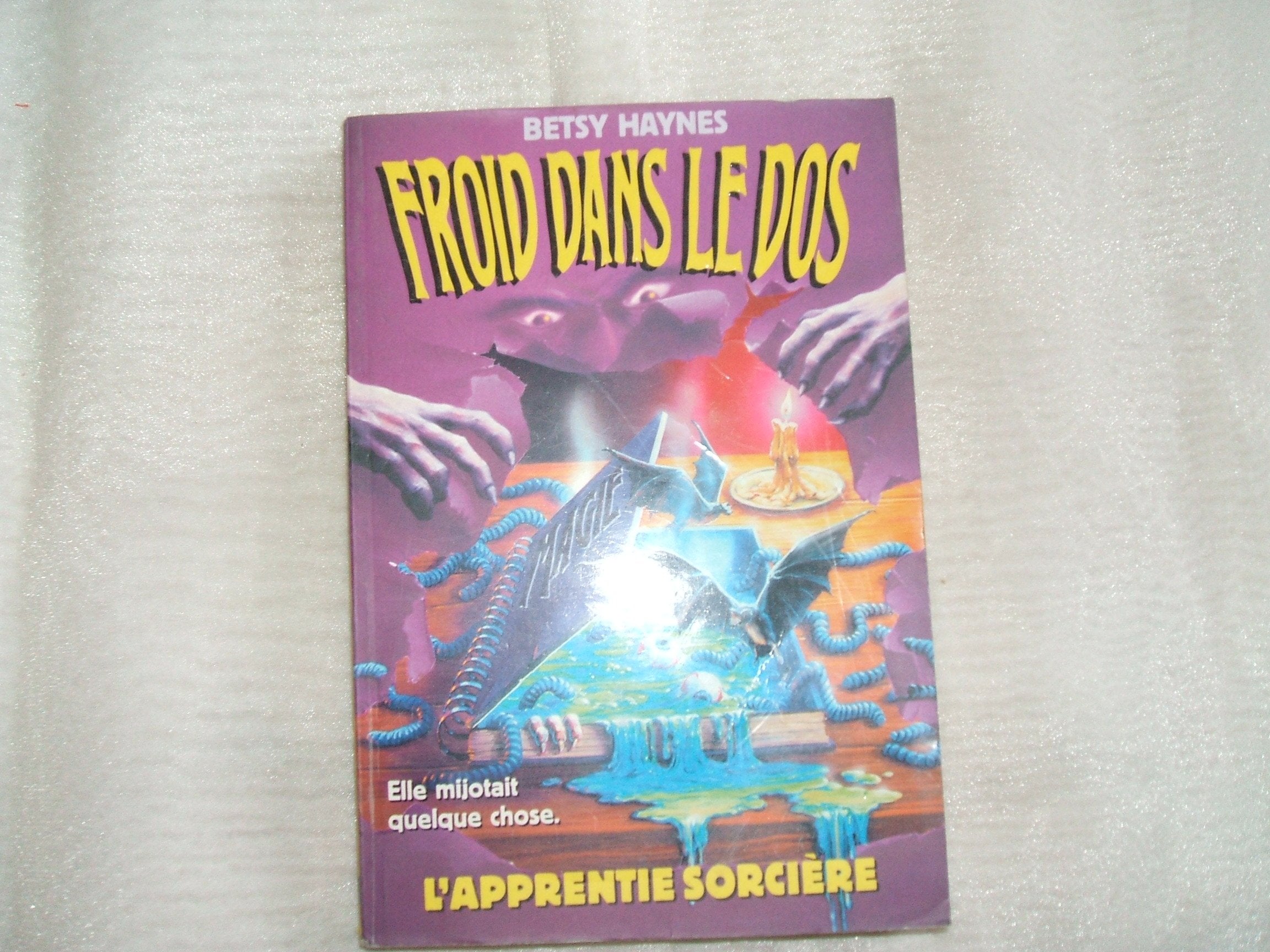 Froid dans le dos, tome 3 : L'apprentie sorcière 9782266080217