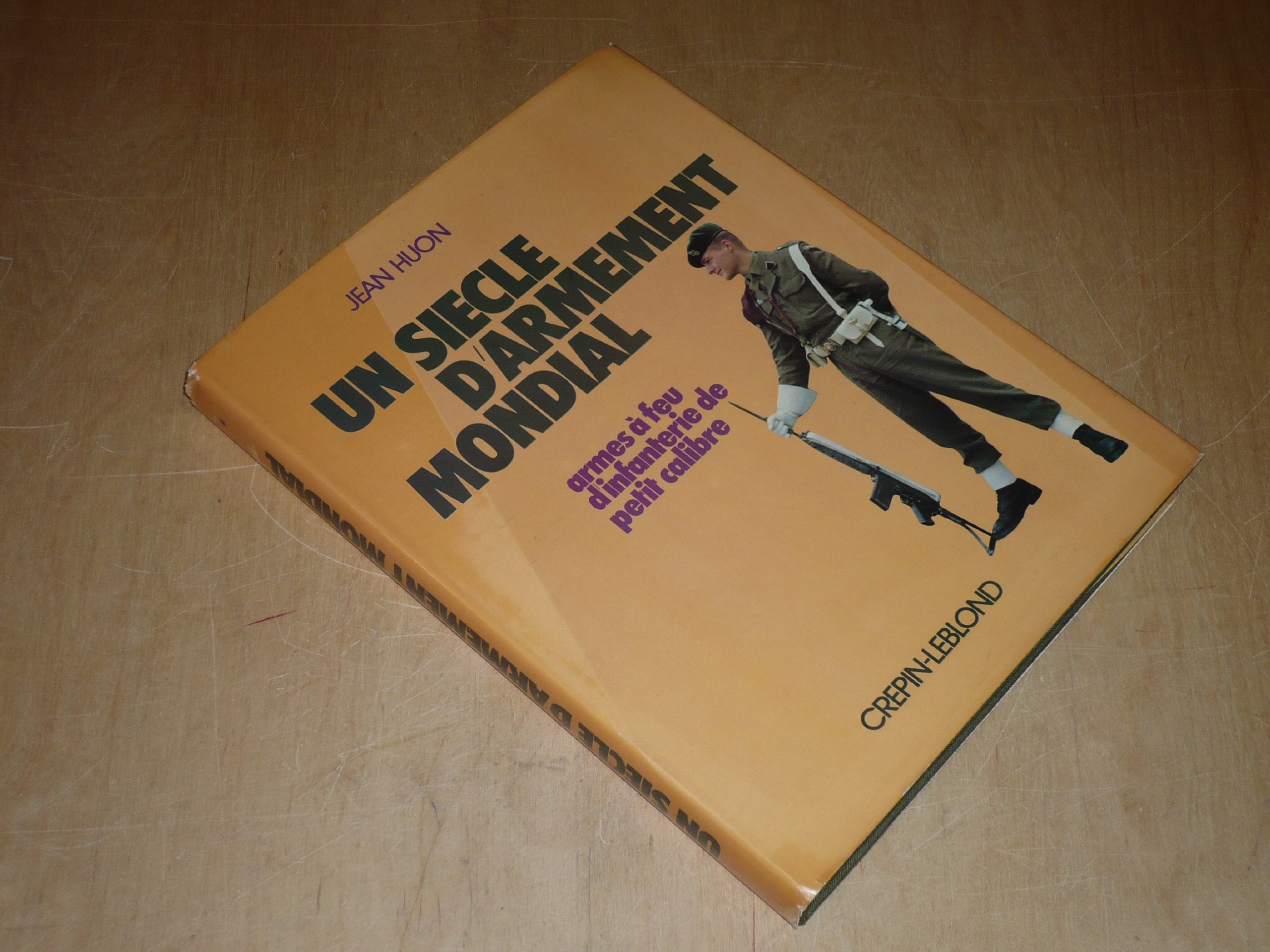 L'Armement militaire dans le monde (Un siècle d'armement mondial) 