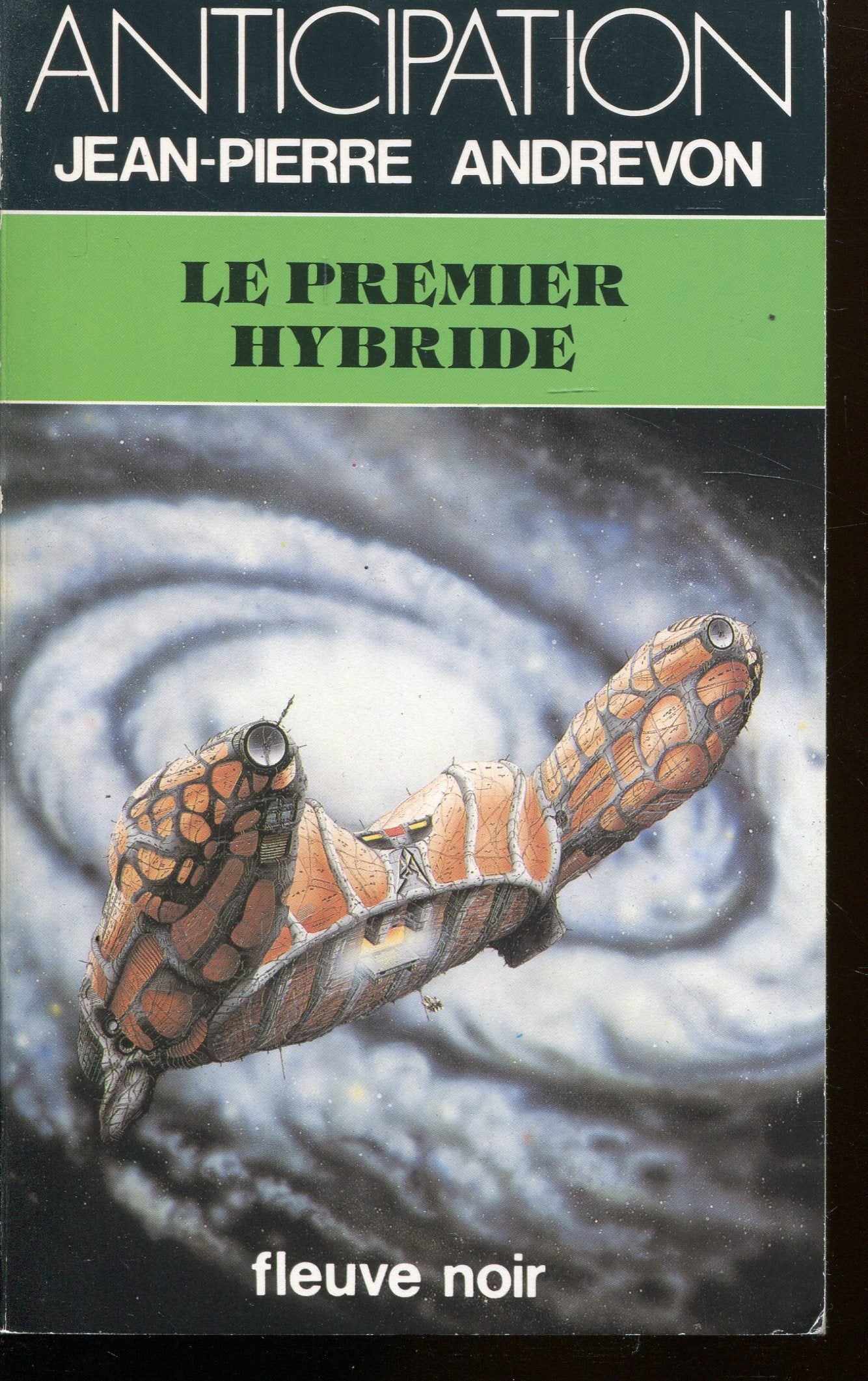 Le premier hybride 9782265029170
