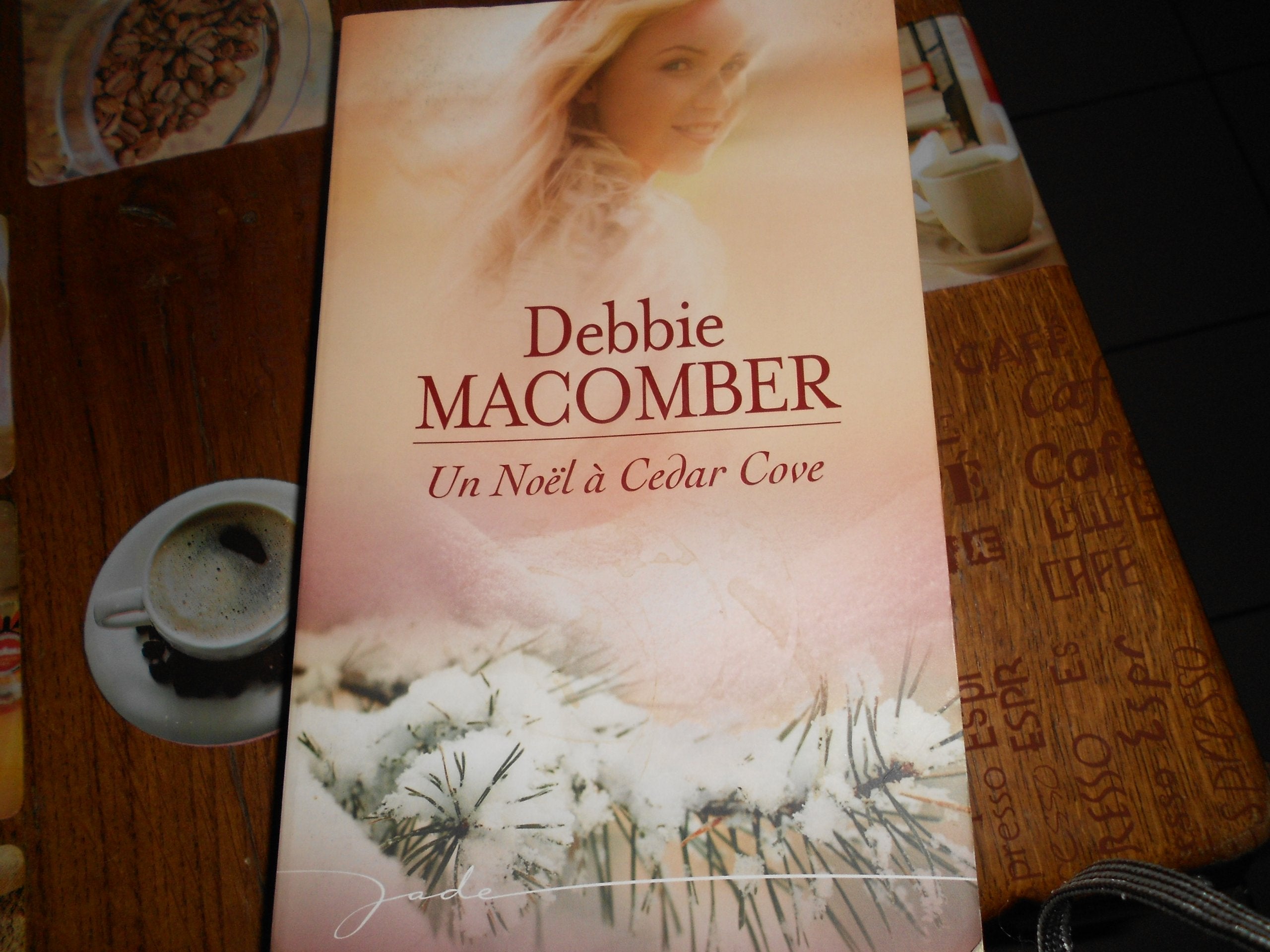 Un Noël à Cedar Cove 9782280213707