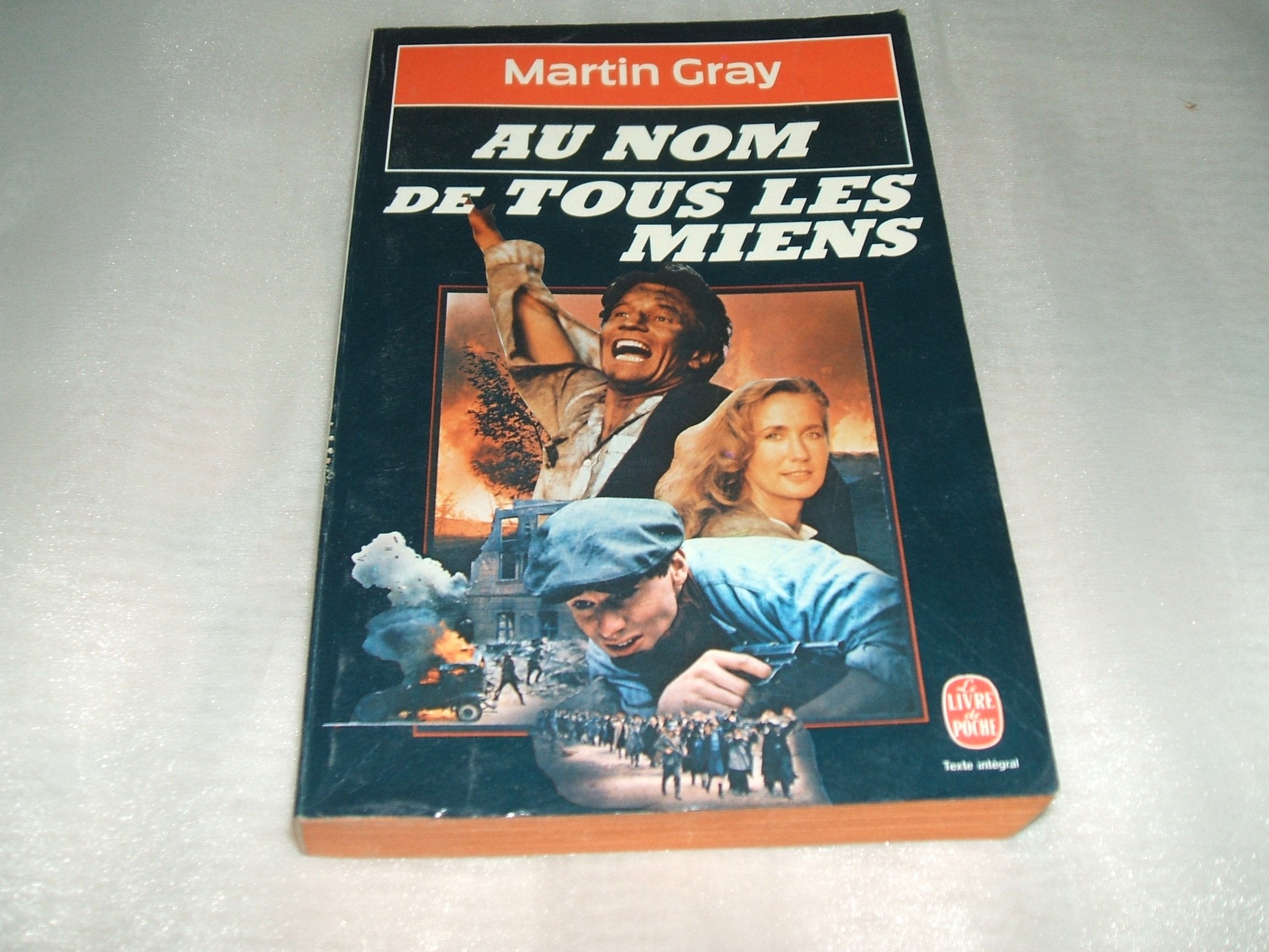 Au nom de tous les miens 9782253008477