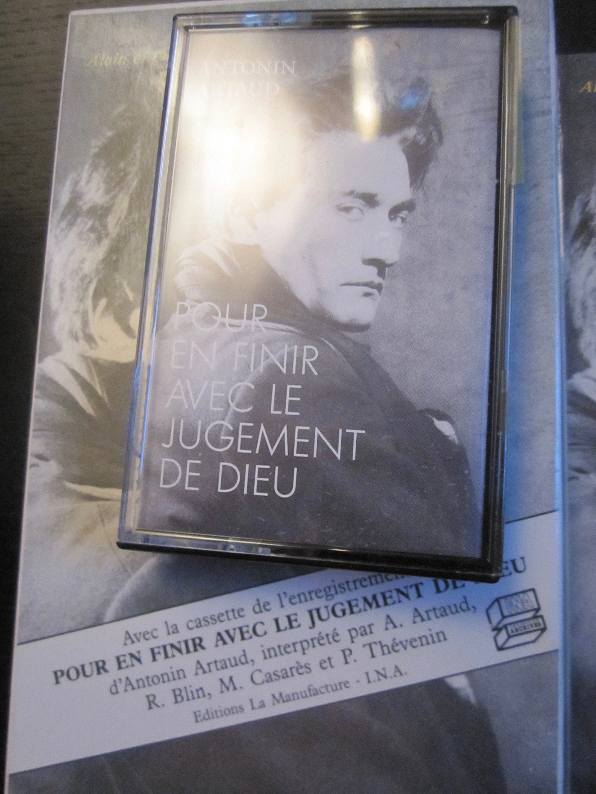 Antonin artaud qui étés-vous ? 9782737701504