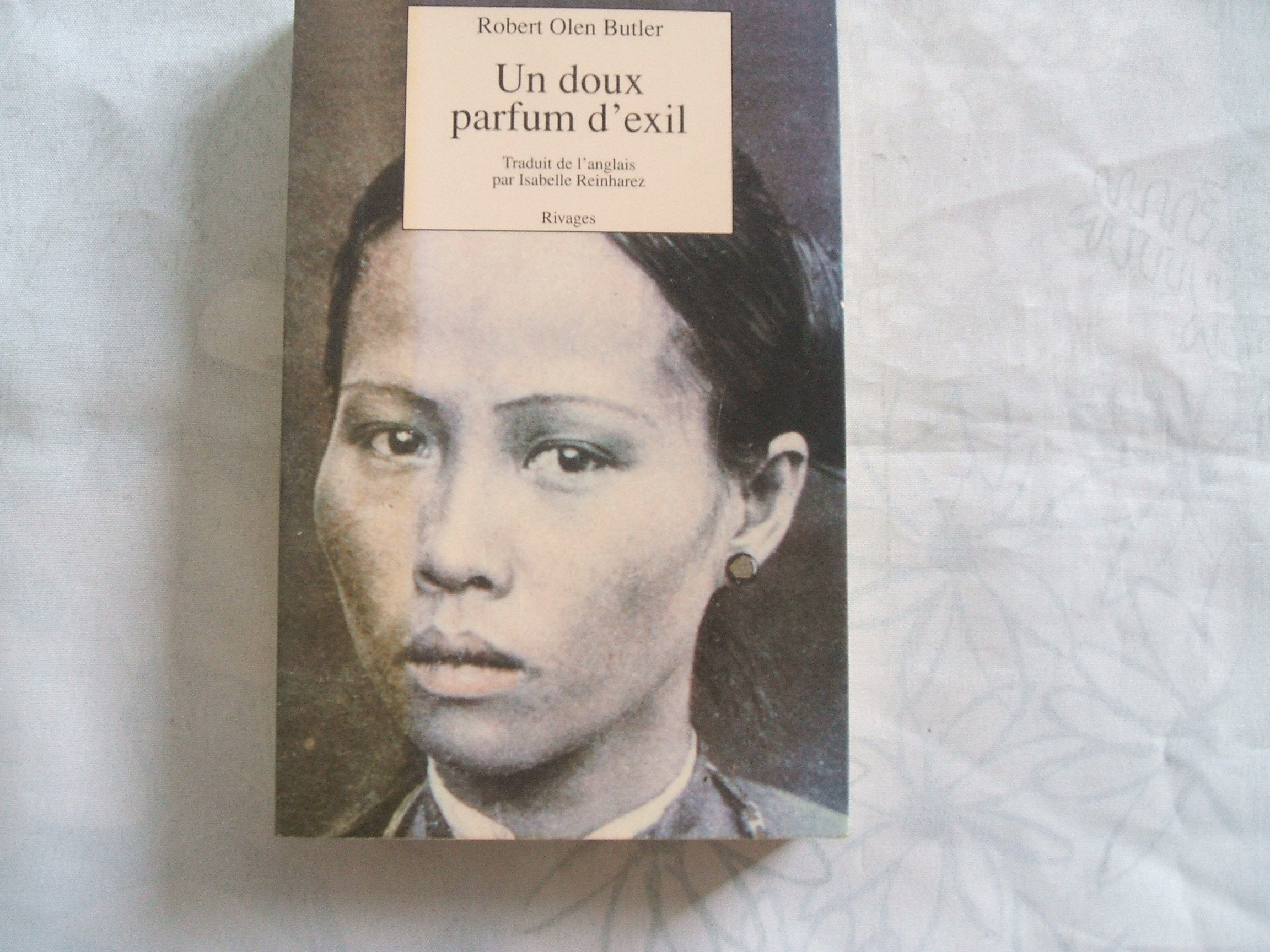 Doux parfum d exil (Un) 9782869308046