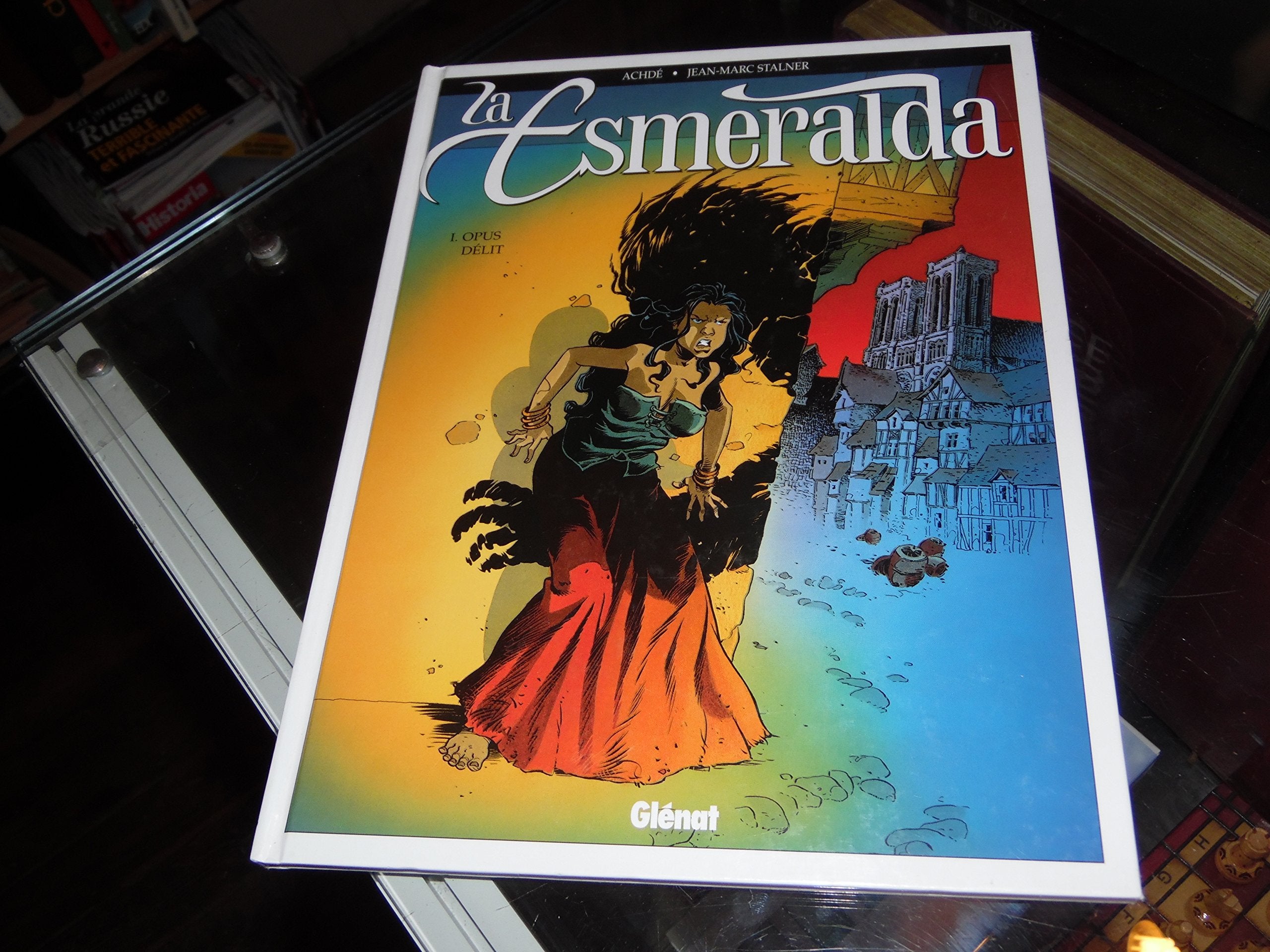 La Esmeralda, tome 1 : Opus délit 9782723429368